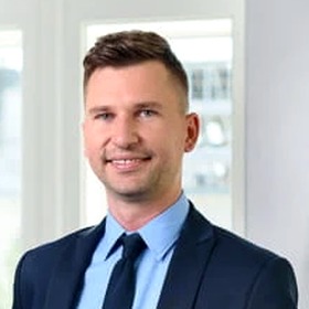 Dr. János Kopasz