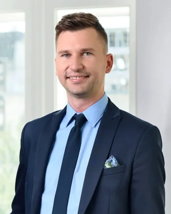 Dr. János Kopasz